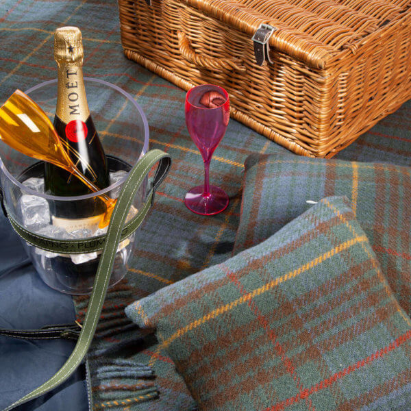 Heating & Plumbing Picknick-Set (Jagdhausstil) – Bild 2