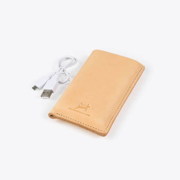 ROTHIRSCH leather powerbank natural front cable