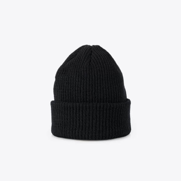 ROTHIRSCH merino wool beanie black stand