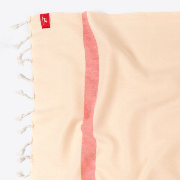 ROTHIRSCH pool towel blush detail