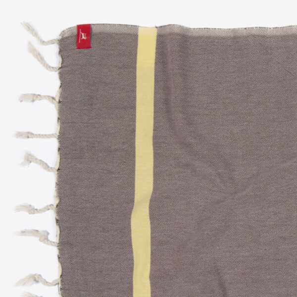 ROTHIRSCH pool towel grape detail