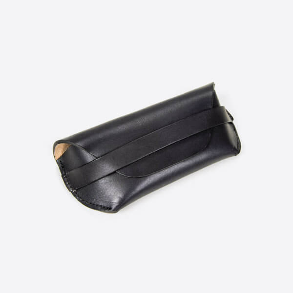 ROTHIRSCH sunglasses envelope black angle