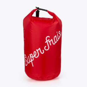 Dry Bag mit Schultergurt in rot von ROTHIRSCH