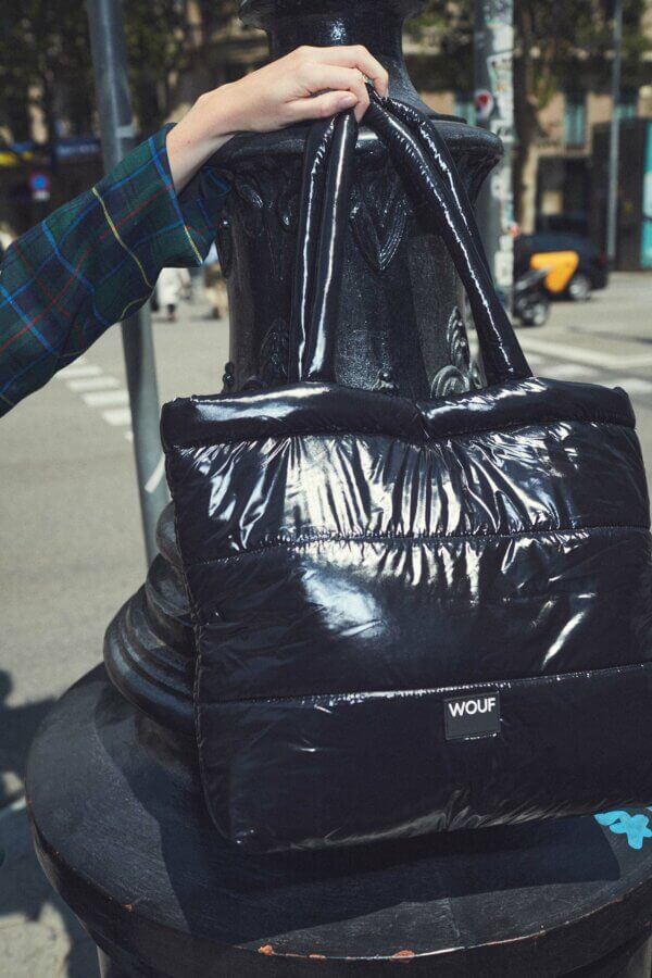 WOUF Tragetasche (Black Glossy) – Bild 7